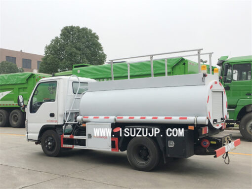 Camion distributore di carburante ISUZU 100P 5cbm