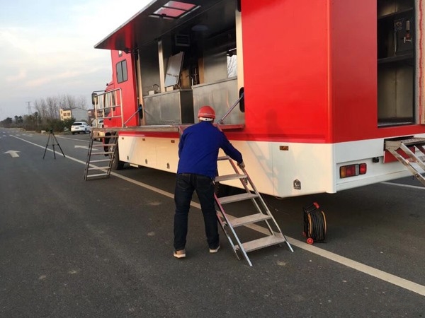 ISUZU FTR catering trucks