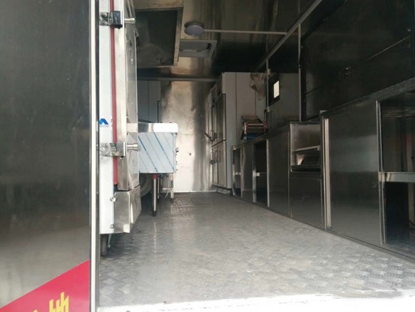 ISUZU FTR mobile food trucks