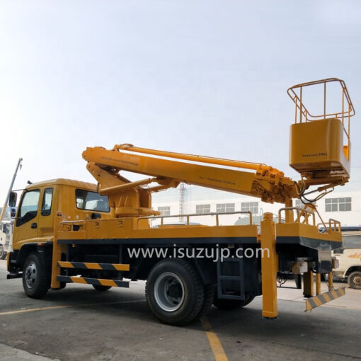 Caminhão com grua Manlift Isuzu 28m