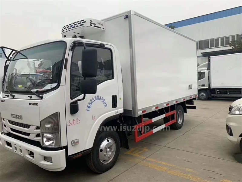 Isuzu KV100 3 ton refrigerated truck photo