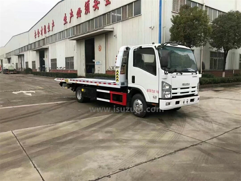 Isuzu NPR flatbed wrecker tow truck picture