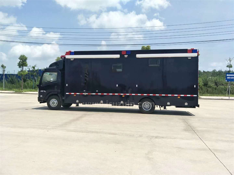 Isuzu Npr Police Mobile Office truck