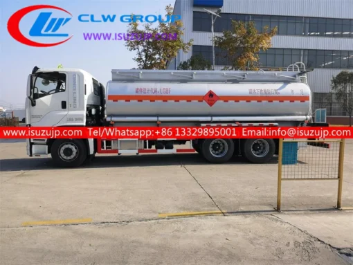 Xe tải xăng 4x2 ISUZU GIGA 4000 gallon