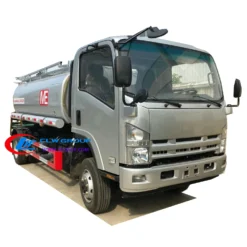 4x4 ISUZU NPR All Wheel Drive 8000L oil fuel tanker