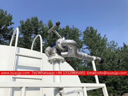 uae에서 판매를 위한 6 휠러 ISUZU FTR 12000리터 물 유조선