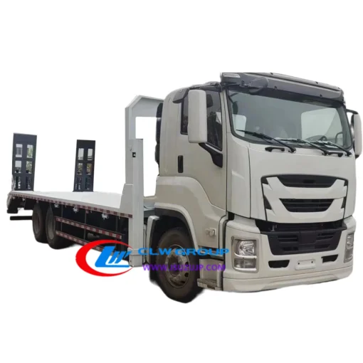 8×4 ISUZU GIGA 30 tonnes camion à plat de transporteur d'excavatrice résistant à vendre