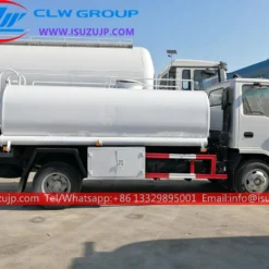 ISUZU 1000 gallon mini diesel truck