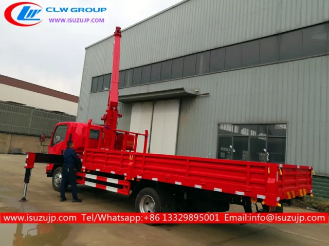 ISUZU 5 tonne mobile crane truck