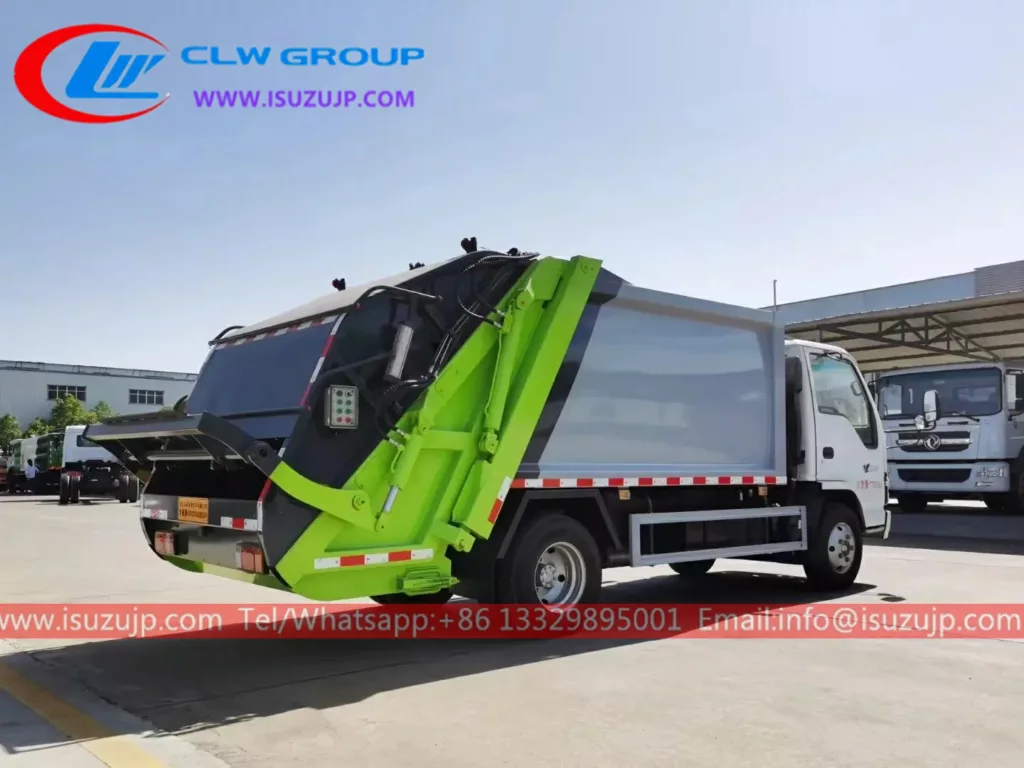 ISUZU 6 cubic meters compactor dump garbage truck