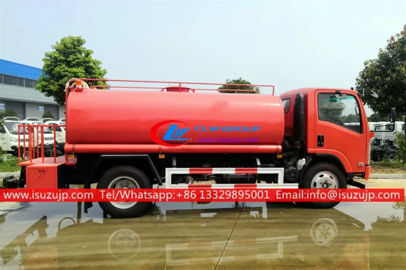 ISUZU 8000liters construction water tanker