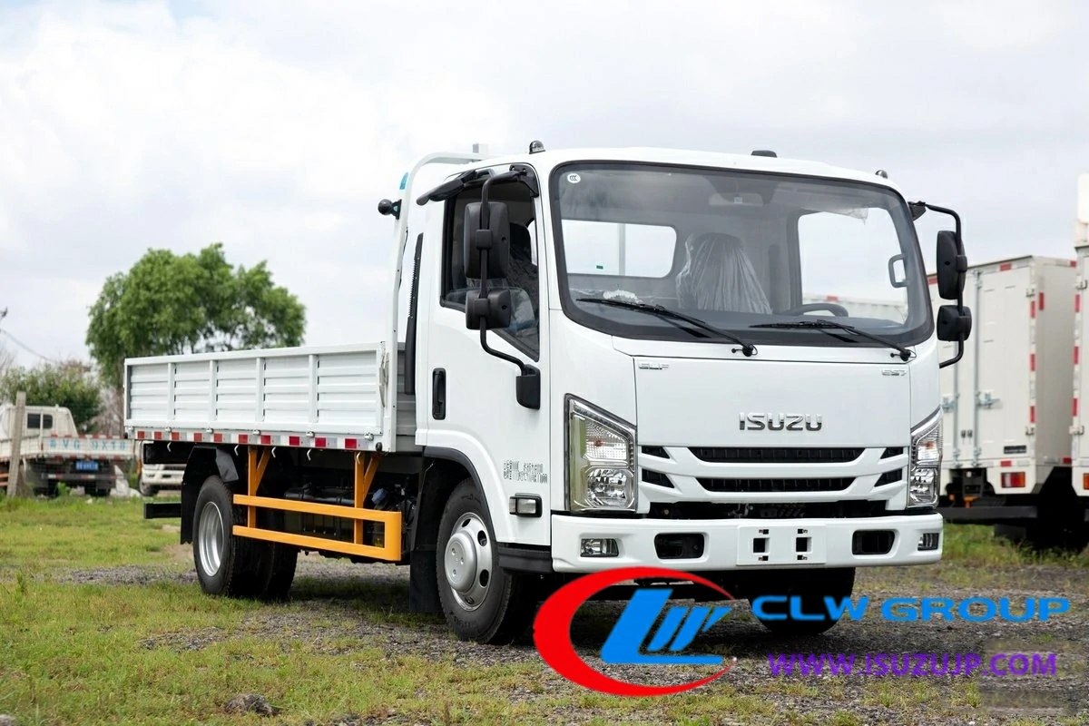 ISUZU ES7 City goods transport truck