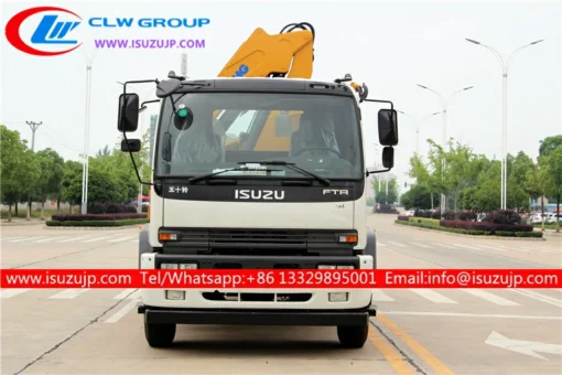 ISUZU FTR 8t flatbed tow truck na naka-mount crane