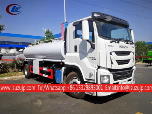 Camions d'approvisionnement en eau ISUZU GIGA 3000 gallons