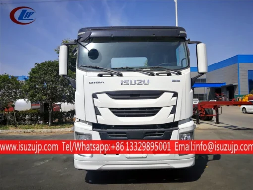 ISUZU GIGA 4000갤런 물 배달 트럭