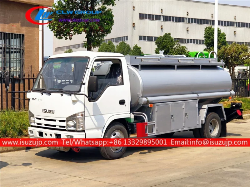 ISUZU NHR 3 ton mini fuel delivery truck