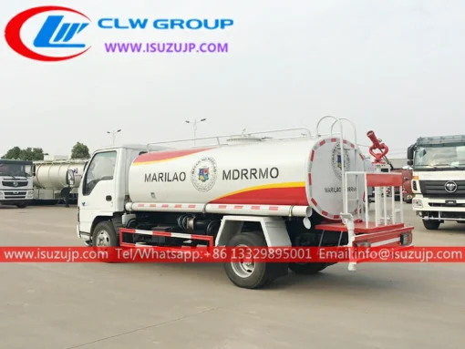 ISUZU NKR 6000 liters water lorry