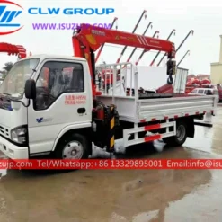 ISUZU NKR small 3 ton brick crane truck for sale