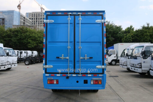 Furgone del camion delle consegne ISUZU