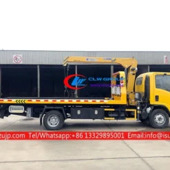 ISUZU light towing crane truck