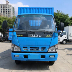 ISUZU small box truck