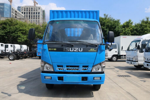 ISUZU small box truck
