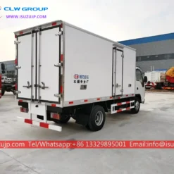 ISUZU small cooler freezer truck carrier