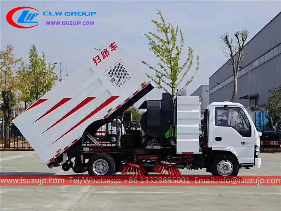 Isuzu 5m3 street sweeper