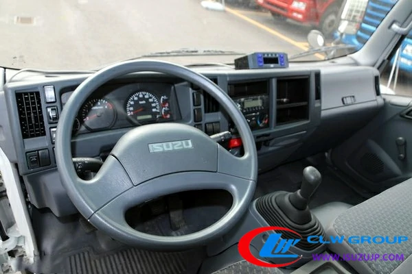 Isuzu KV600 Carrier fridge truck Interior pictures