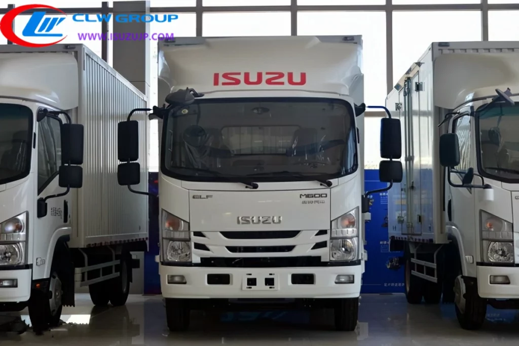 Isuzu M600 Van truck