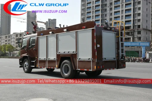 Venda 4X4 ISUZU Caminhão de salvamento contra incêndio com tração nas quatro rodas