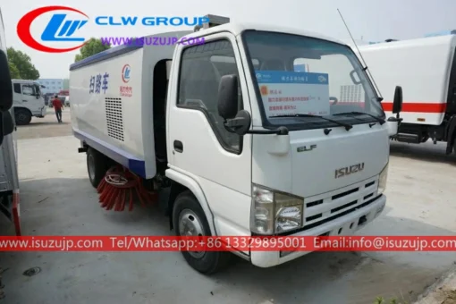 ISUZU 3 ton vacuum road sweeper truck in malaysia