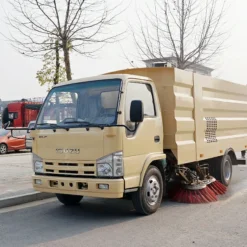 ISUZU 4m3 vacuum road sweeper truck