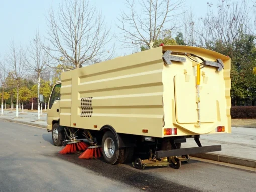 ISUZU 4mt road sweeper truck လမ်းသန့်ရှင်းရေး