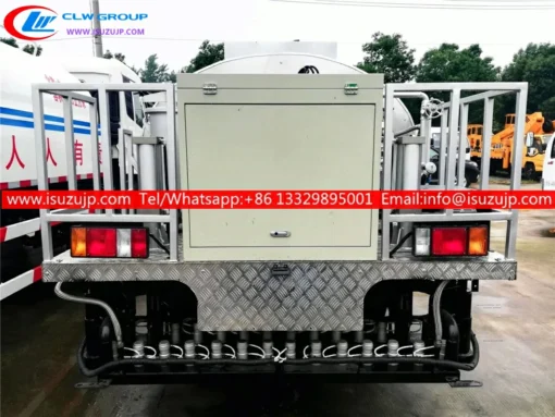 ISUZU 6m3 डामर वितरक ट्रक