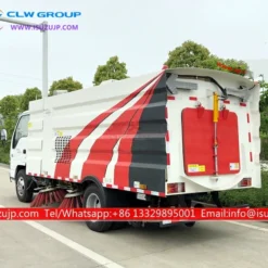 ISUZU 6mt vacuum broom sweeper Myanmar