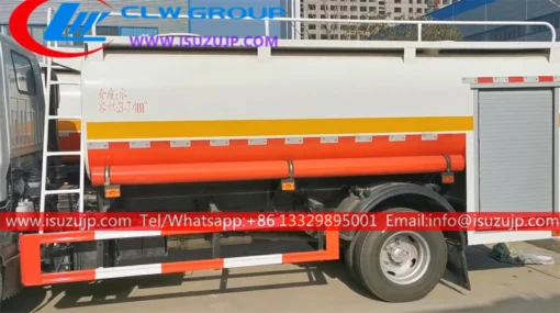 Camión cisterna de agua contra incendios ISUZU ELF de 4 toneladas