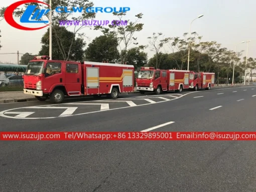 Camión de bomberos ISUZU ELF 5000 litros de agua