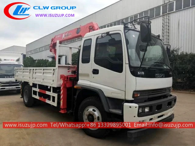 ISUZU FTR truck mounted unic crane photo