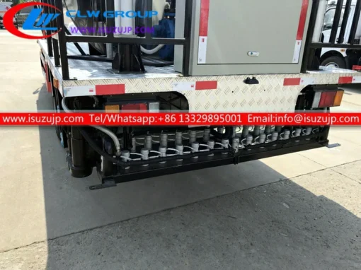 ISUZU NPR 8 ton truk kotak panas aspal untuk dijual