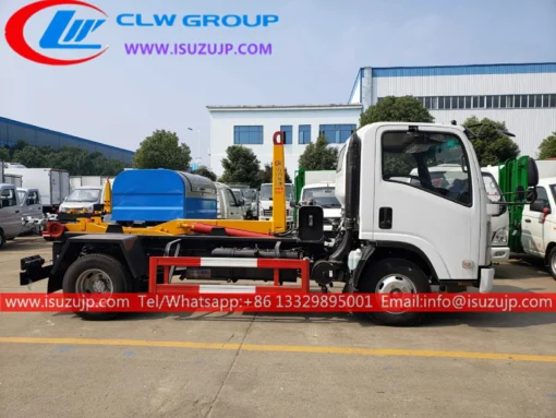 ISUZU NPR 8 toneladang hook loader na may crane na ibinebenta