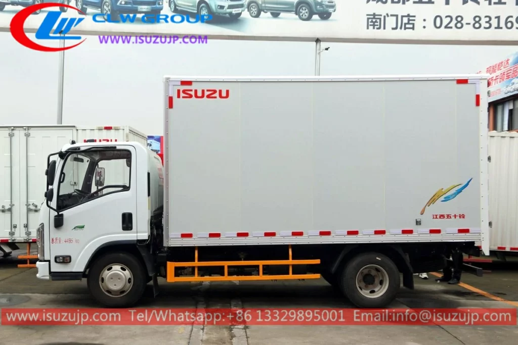 Isuzu 3000kg vaccine cold chain truck
