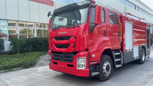 4X2 ISUZU GIGA 8000 लीटर बचाव ट्रक बिक्री के लिए