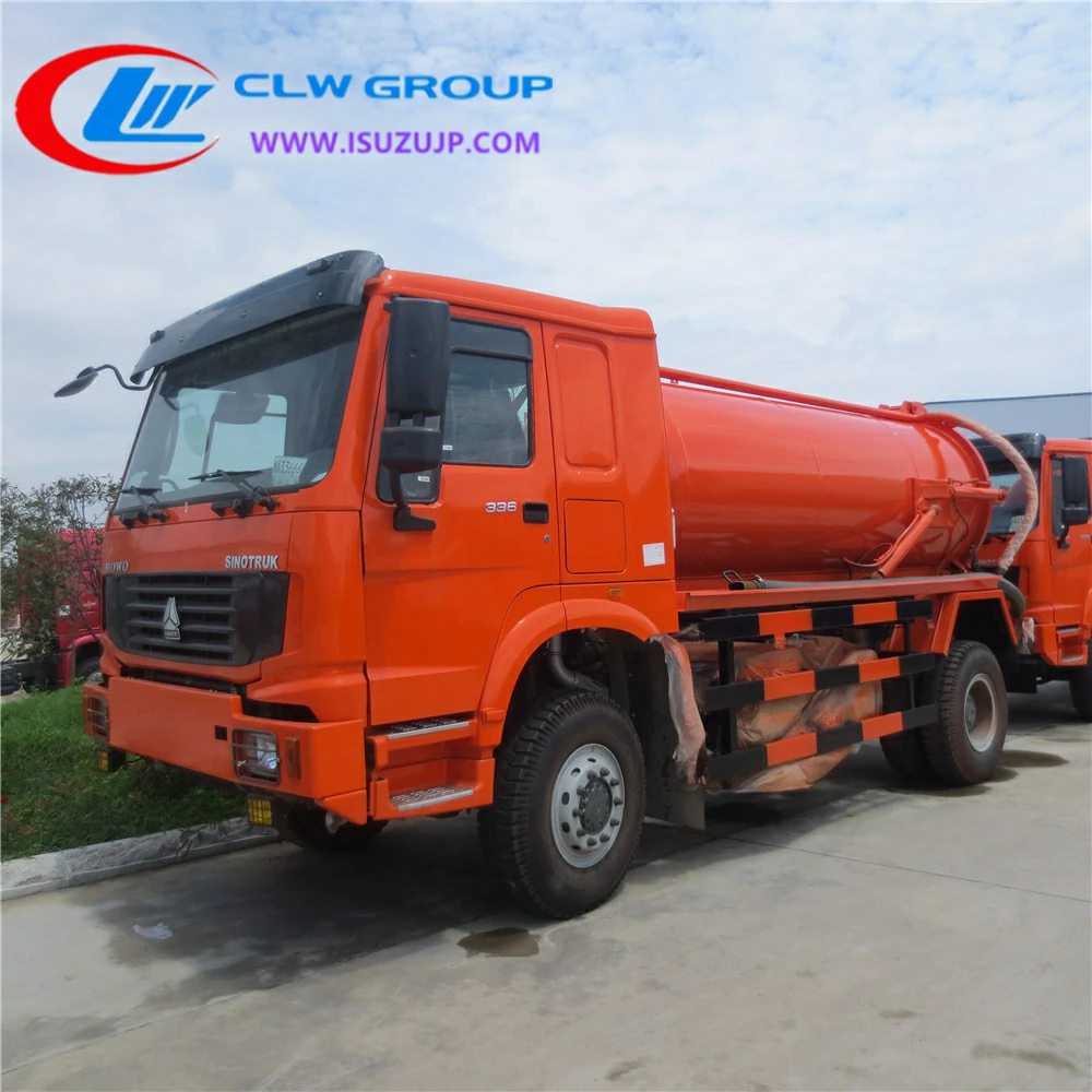 4x4 HOWO All terrain sewage tanker Jordan