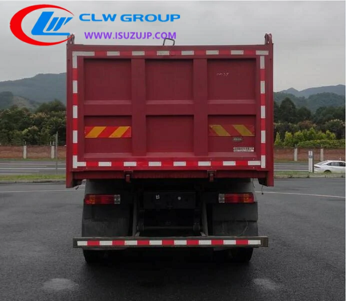 Chenglong 25T tipper truck East Timor