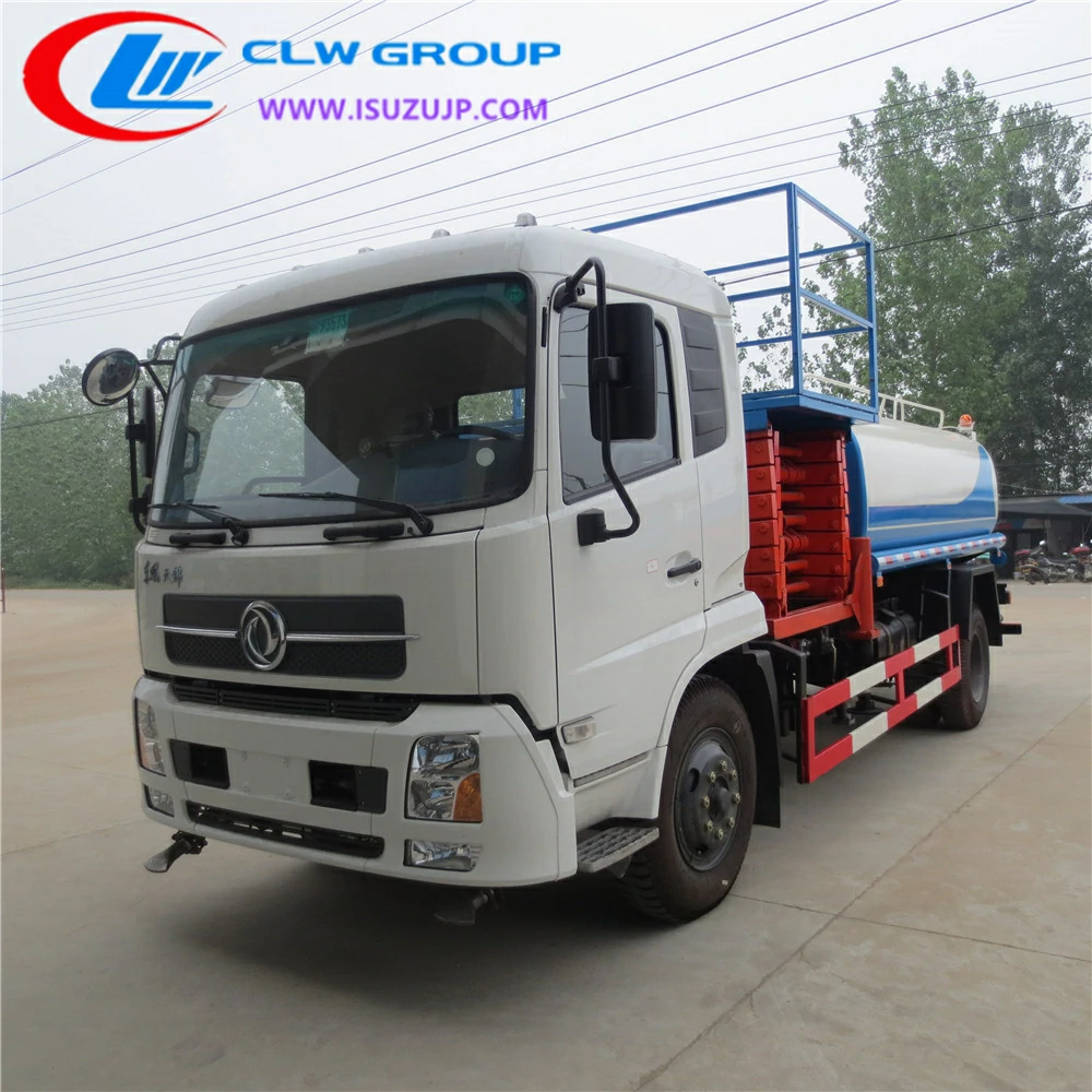 Dongfeng water tank truck with Lifting ladder