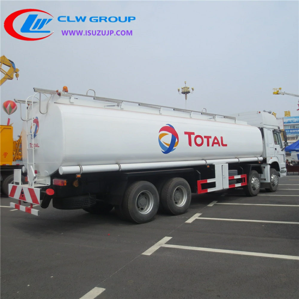 HOWO 32cbm oil trucks for sale Mozambique