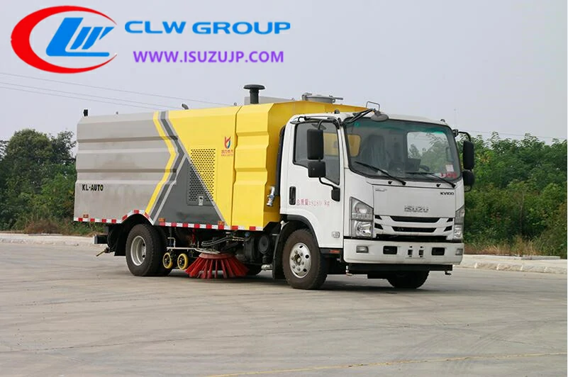 ISUZU KV100 6 ton road sweeping truck Tunisia