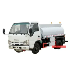 ISUZU NHR 3000litres mini diesel tanker for sale Mongolia