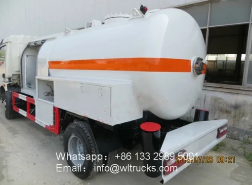 شاحنة bobtail lpg ISUZU NPR 5000l